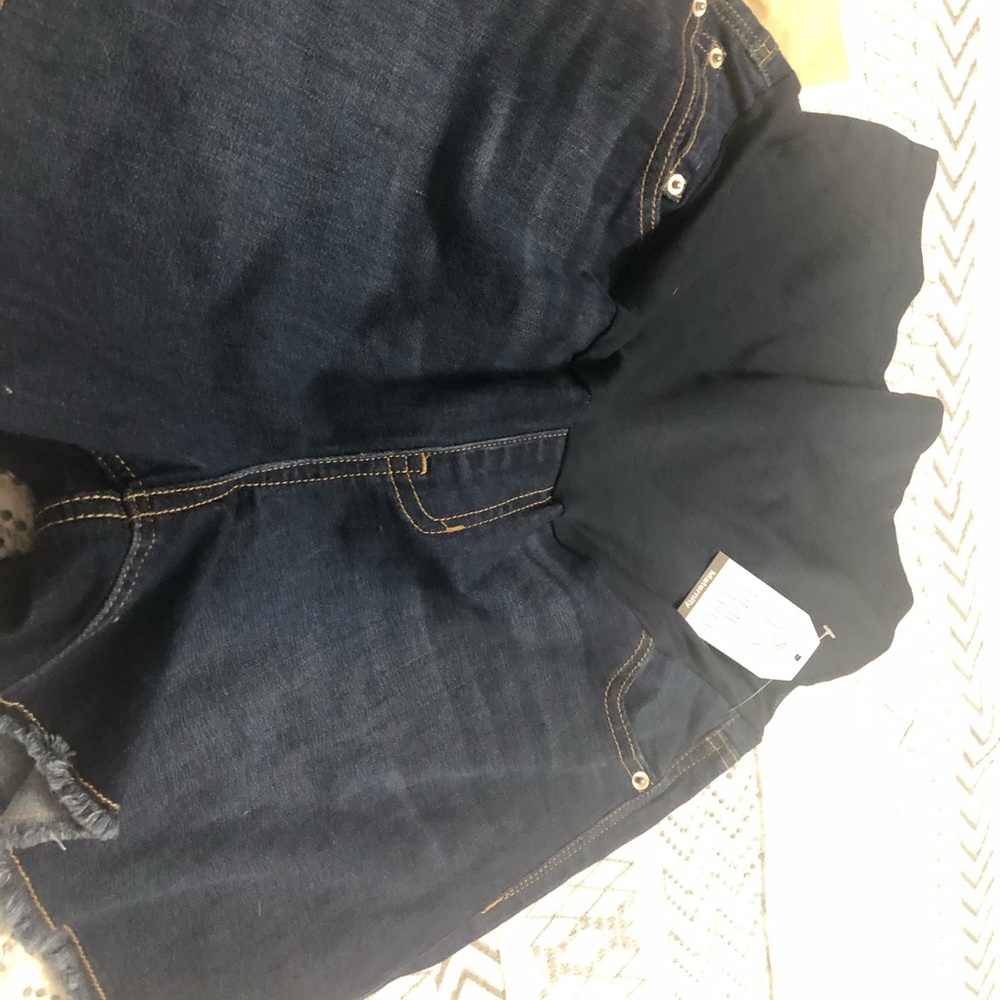 Maternity shorts